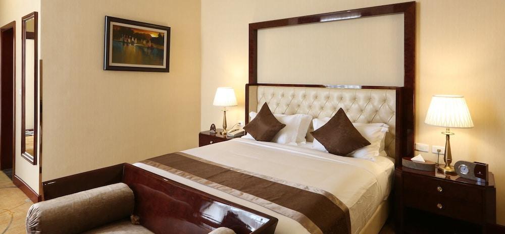 Sapphire Addis Hotel Exterior photo
