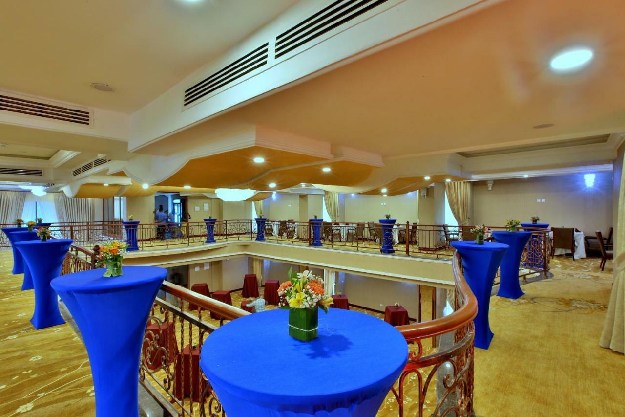 Sapphire Addis Hotel Exterior photo